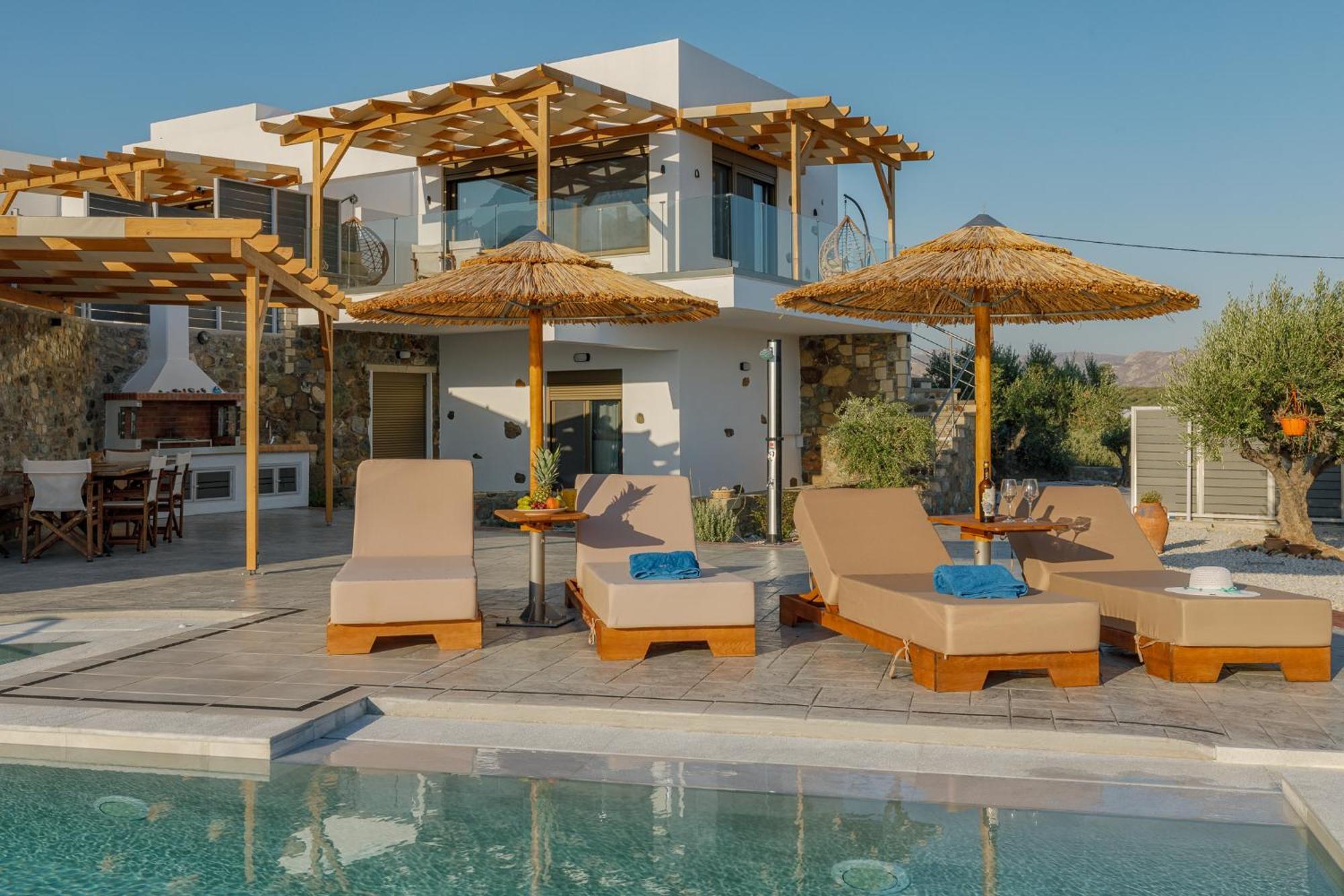 Mediterranean View Villa Makrýgialos Zewnętrze zdjęcie