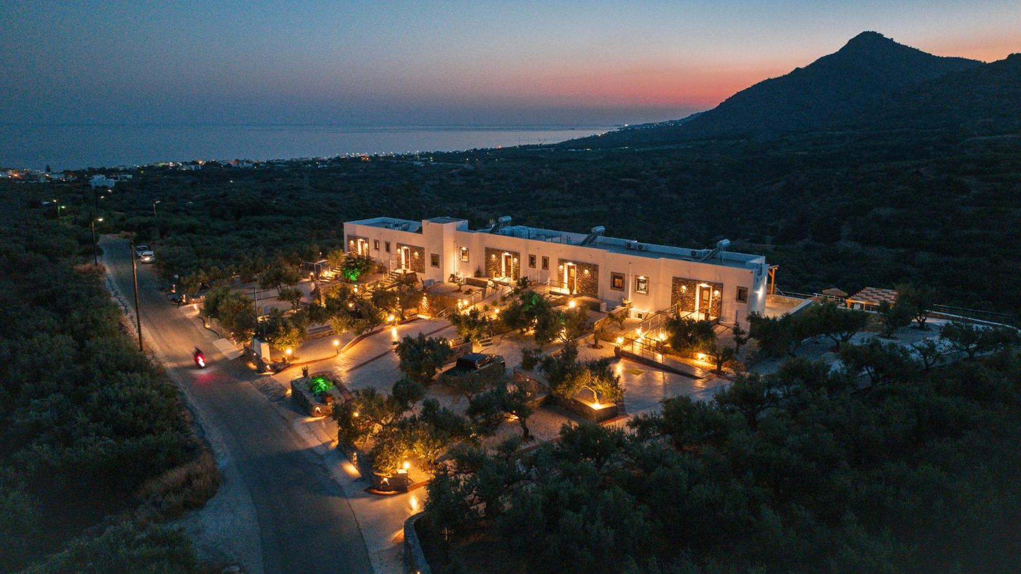 Mediterranean View Villa Makrýgialos Zewnętrze zdjęcie